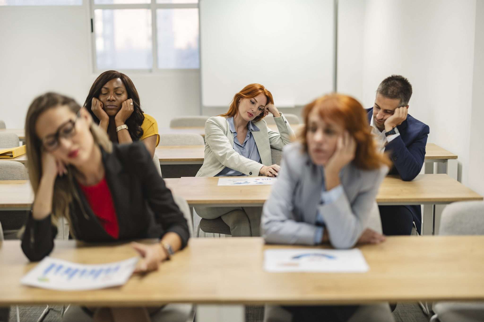 Étudiants stressés pendant un examen