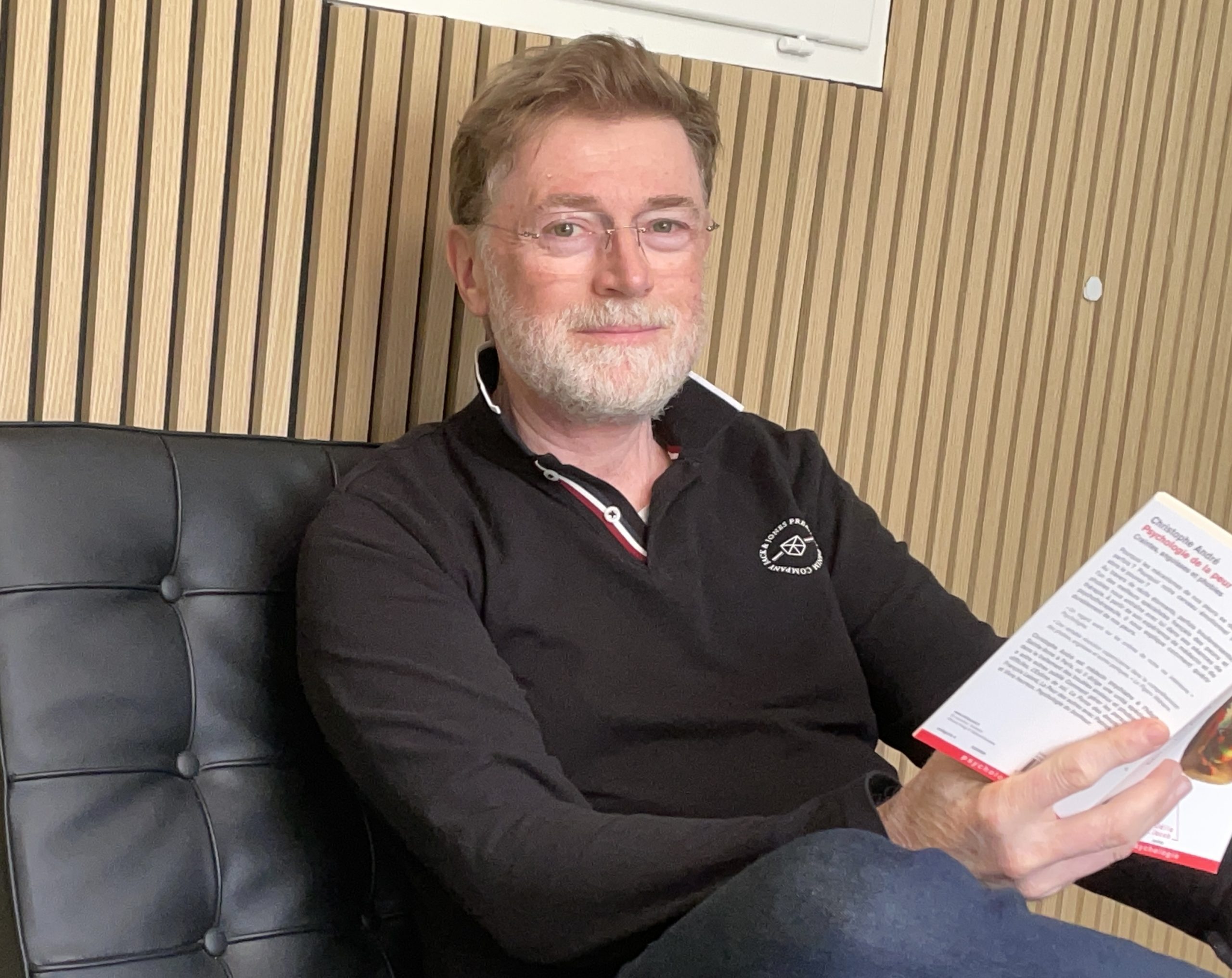 Portrait de François Bellue, hypnothérapeute